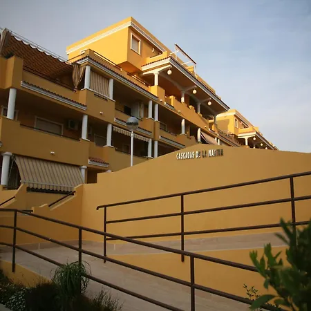 Modern Apartment *
